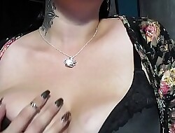 Conceitedly Pair bra Rag in the matter of jiggles increased by bouncing